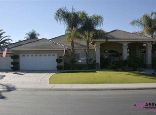 14711 Redwood Springs Dr, Bakersfield, CA