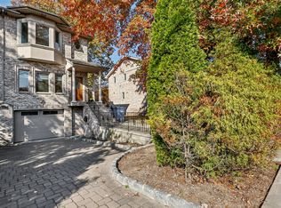 51 Grove St, Tenafly, NJ 07670