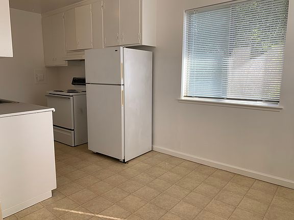 5th image of 1355 Calle Oriente #4