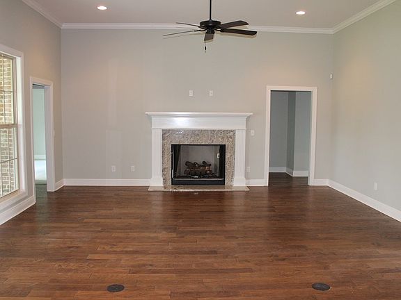 5th image of 106 Ayreswood Dr