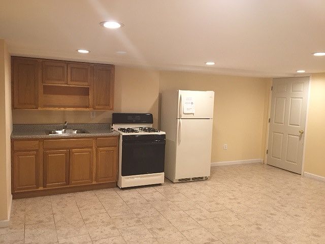 1st image of 17411 109th Ave
