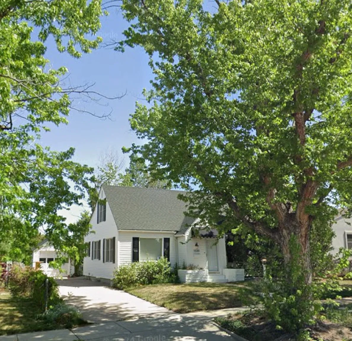 4 bed, 1.5 bath, 1327 sqft, $2,150 — Photo 1