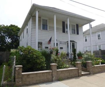25 Burke St, Pawtucket, RI, 02861