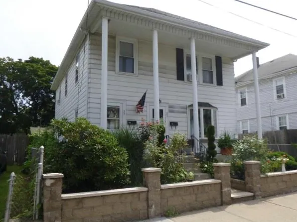 25 Burke St, Pawtucket, RI 02861