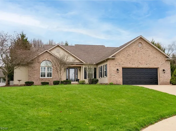 4456 Red Panda Cir NW, Massillon, OH 44646