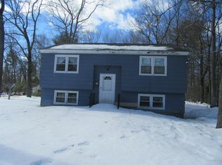4 Lake Rd, Cumberland, ME 04021