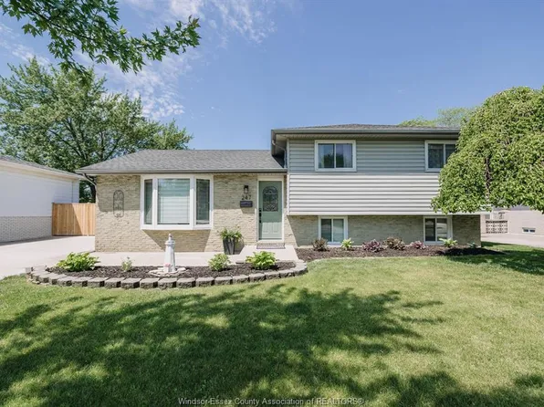 247 Pacific Ave, Amherstburg, ON N9V 3E5