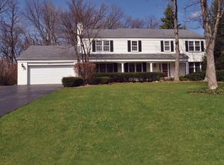34 Portshire Dr, Lincolnshire, IL
