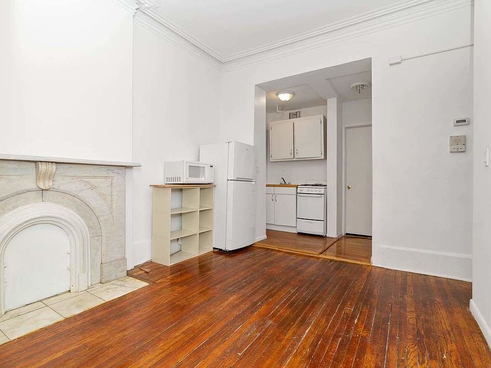 1st image of 104 E 30th St #3RR