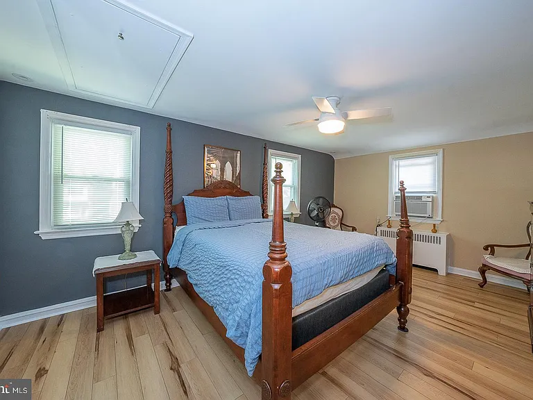 452 Rock Glen Dr — Photo 15