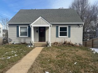 213 Seward Ave, Bristol, VA 24201