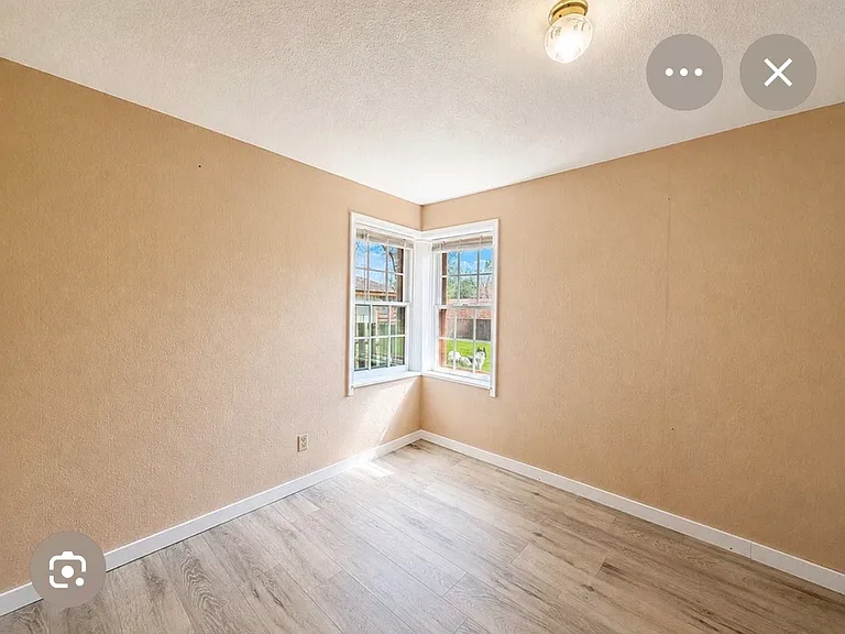 2340 2nd Ave SW — Photo 6