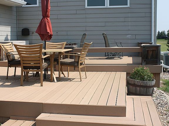 Composite deck