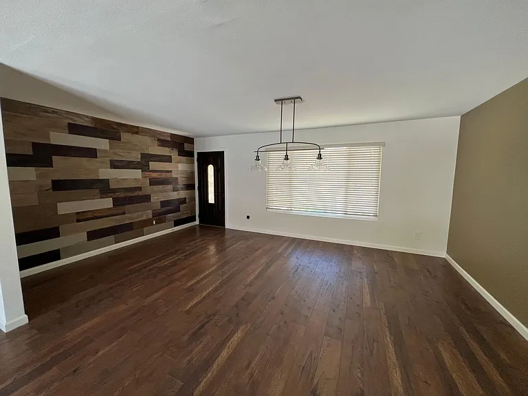 3623 E Marmora St — Photo 4