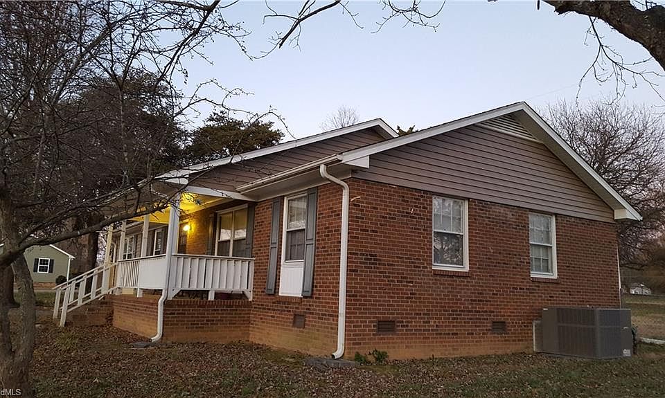 1st image of 8106 Mapleway Ln