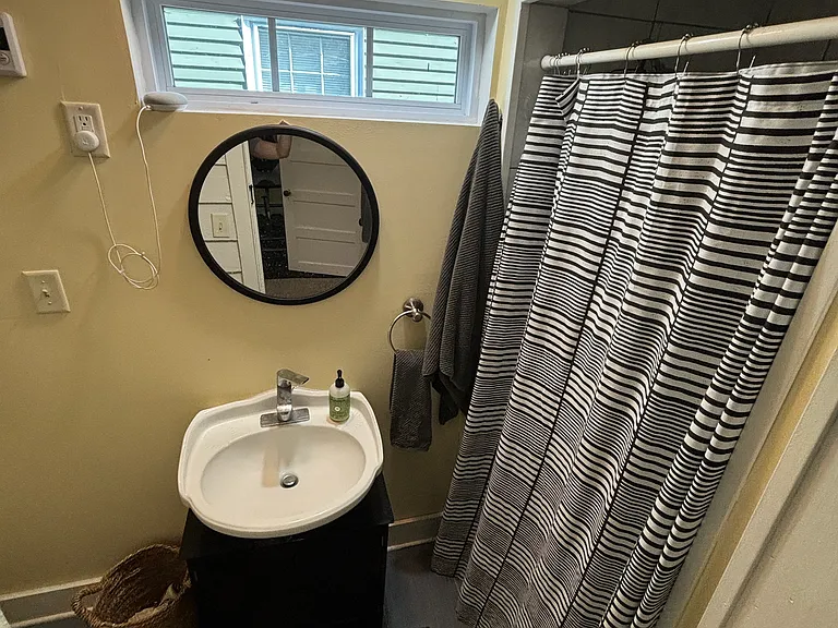 294 Ashley Ave #A — Photo 10