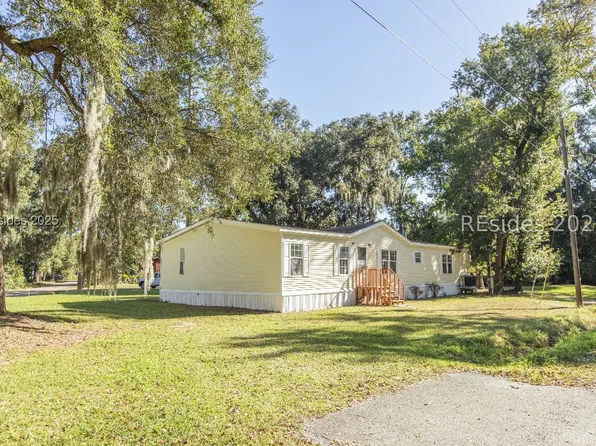 7 Allendale St, Bluffton, SC 29910