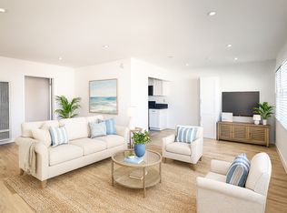 121 8th St APT E, Hermosa Beach, CA 90254