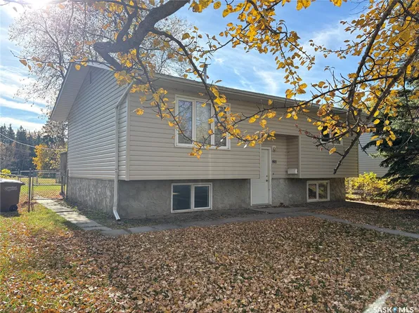 811 Main Street, Big River, SK S0J 0E0