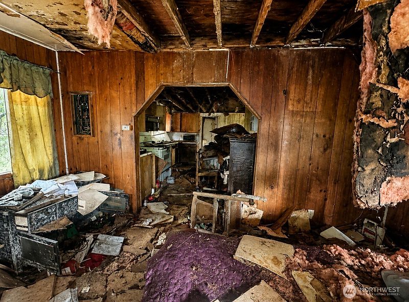4th image of 27302 W Street