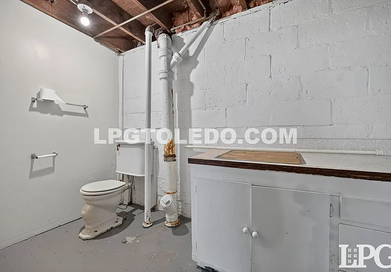 3822 Lockwood Ave — Photo 29