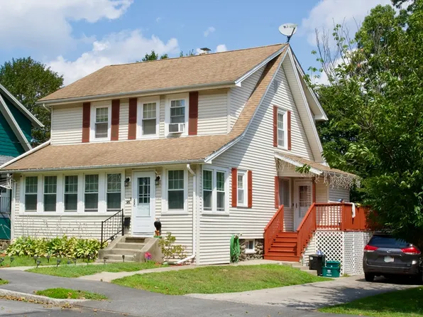 95 Eureka St, Worcester, MA 01603