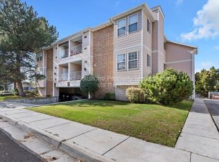 9132 S Scirlein Dr, Sandy, UT 84094
