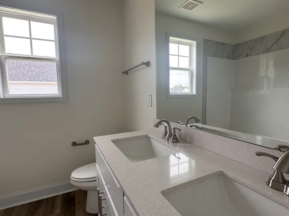 341 Edwinstowe Ave, Fayetteville, NC 28311