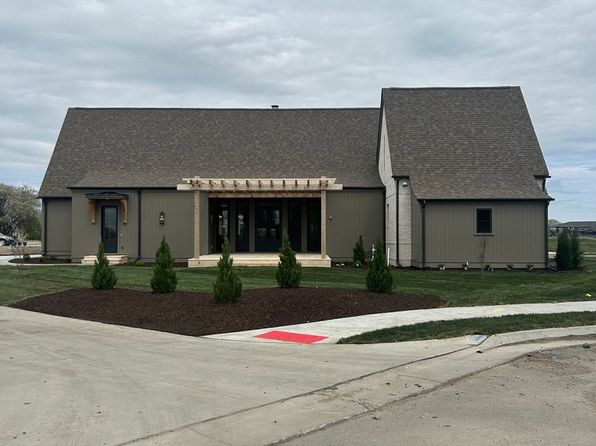 2307 Middleton Rd, Ames, IA 50014