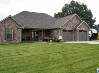 42 Sunset Alice Ln, Anniston, AL 36207