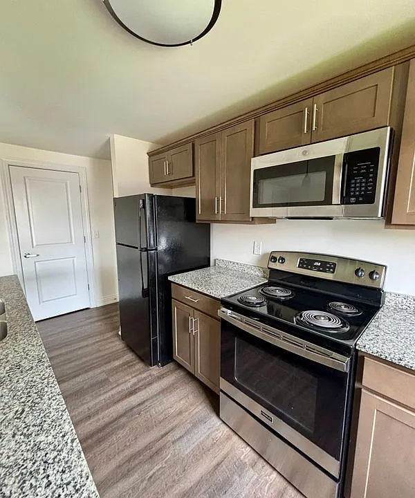 1347 Millersport Hwy #2
