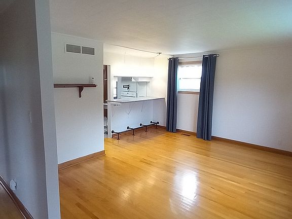 Living Room showing Eating bar