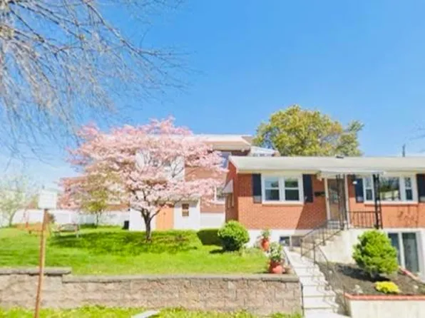 521 New York Ave, Whitehall, PA 18052