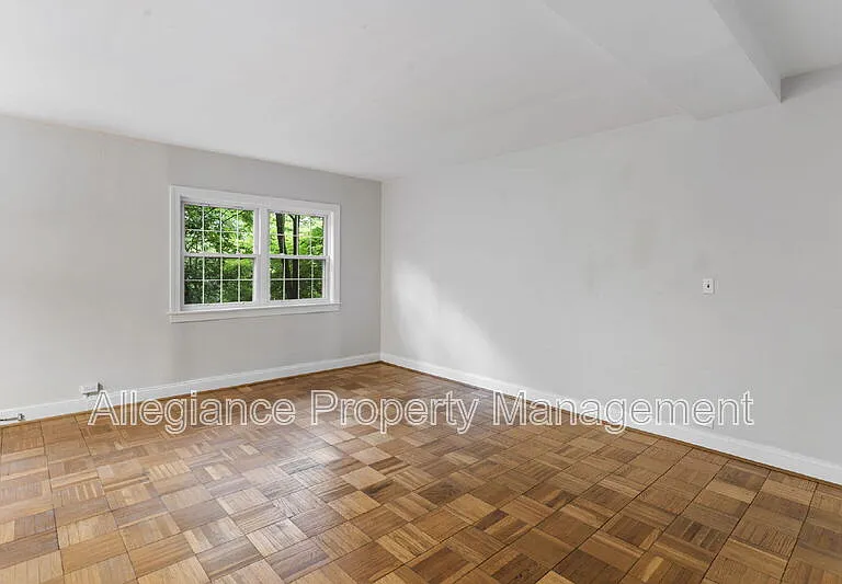 3472 Gunston Rd — Photo 5