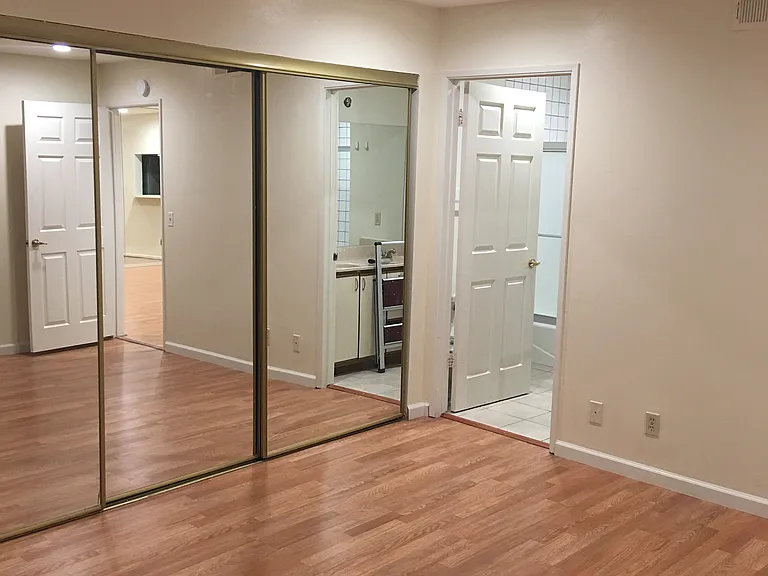 345 N Jackson St #305 — Photo 11