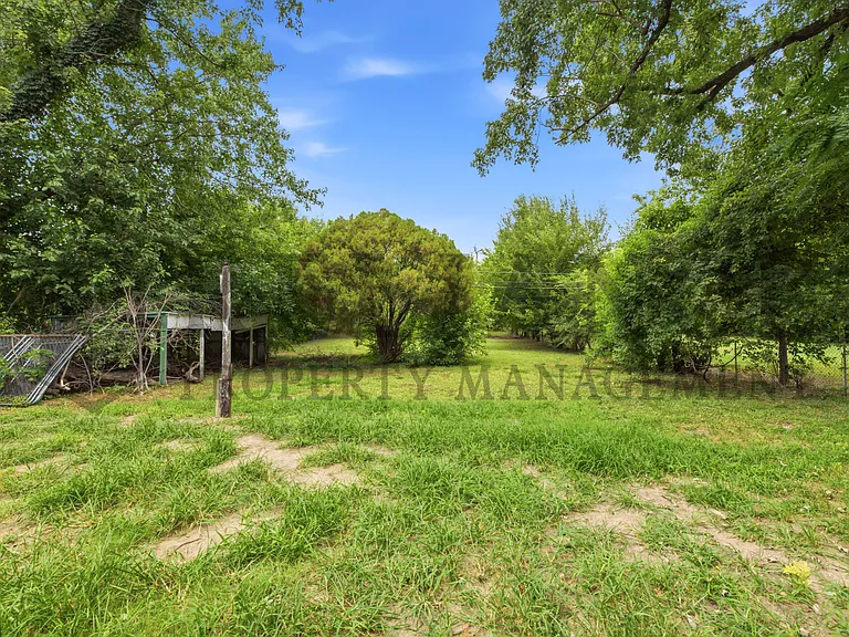 1620 E Selma St — Photo 16