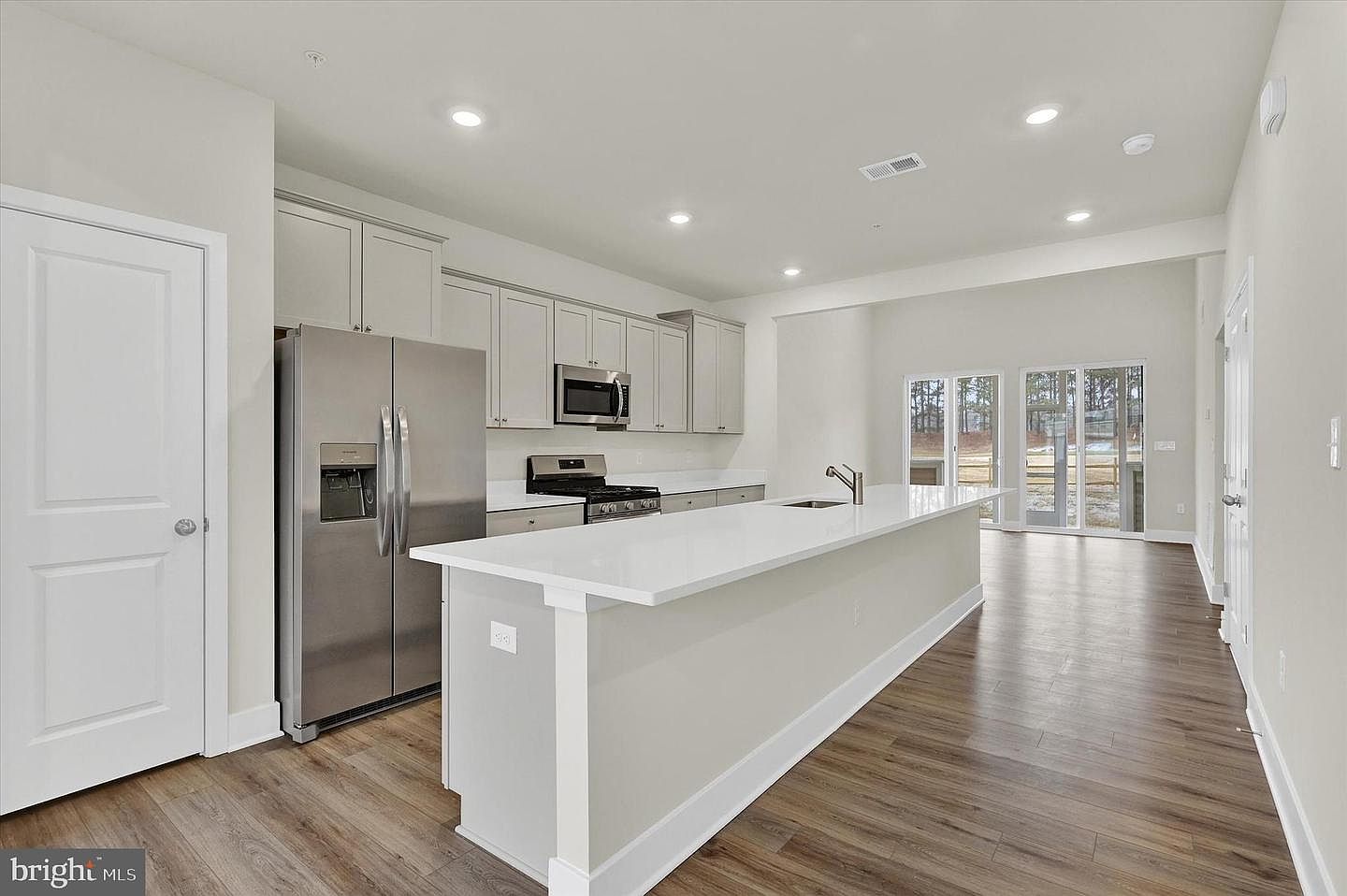 2131 Winterberry Ln