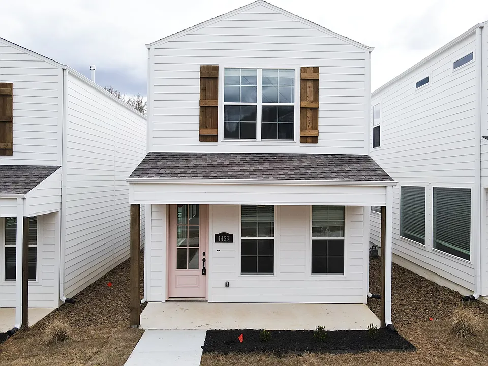 1433 E Huntsville Rd #3
