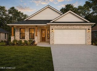 1608 Deer St, Ocean Springs, MS 39564