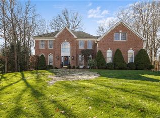 13 Livery Ln, North Salem, NY 10560