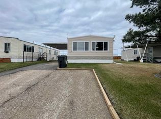 5308 57th St #17, Lloydminster, AB T9V 2A3