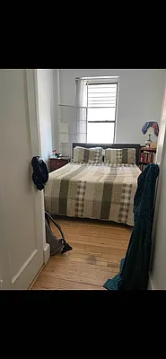 Rented by Manhattan Flats | media 16