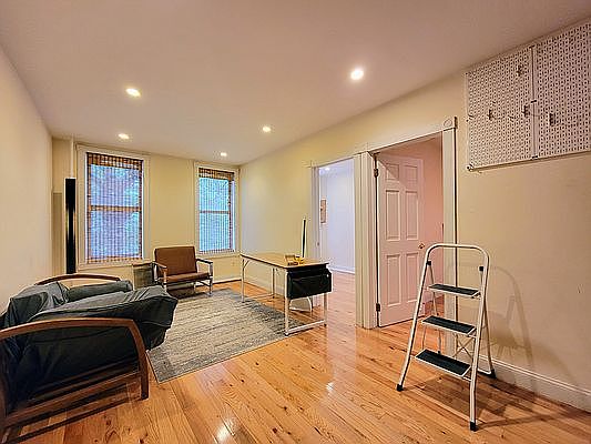 1st image of 22 E 105th St #X