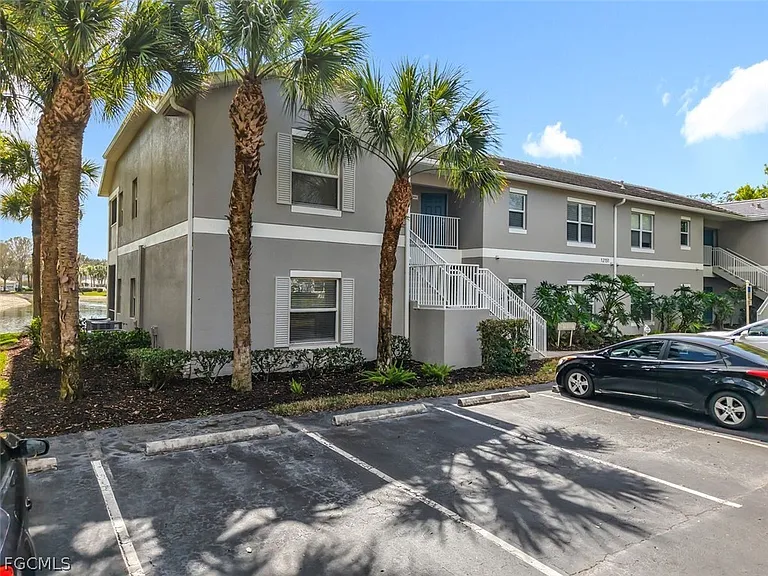 12151 Summergate Cir #R101 — Photo 35