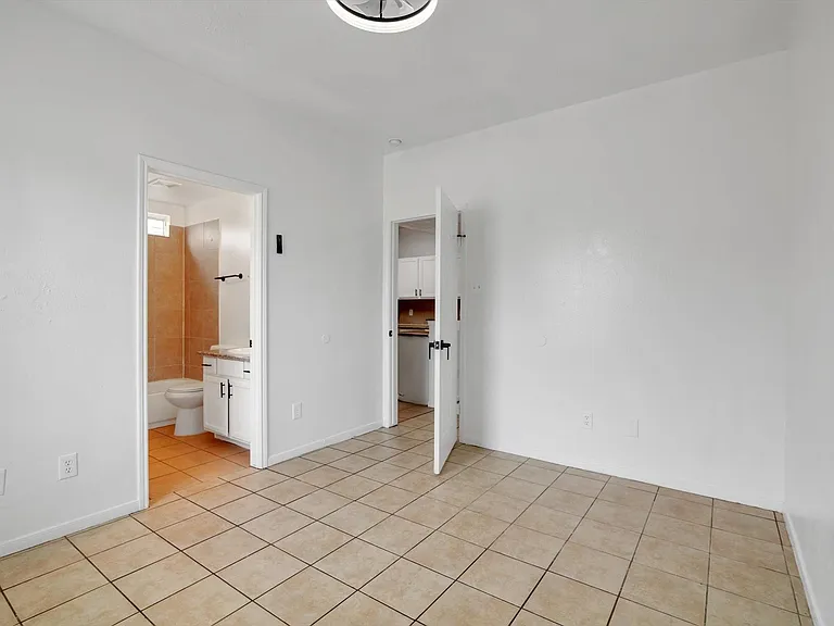 6933 Liverpool St #A — Photo 41