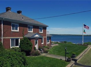 84 King Philip Rd, Narragansett, RI 02882