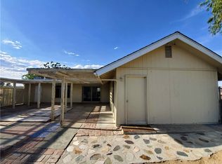 975 Trail St, Landers, CA 92285
