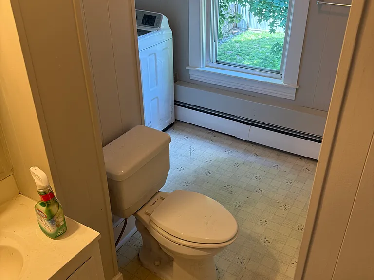 112 Arlington St #2 — Photo 10