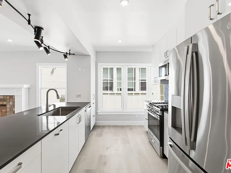 224 1/2 N New Hampshire Ave — Photo 9