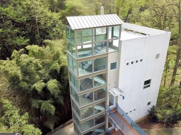 335 Eureka Dr NE, Atlanta, GA 30305